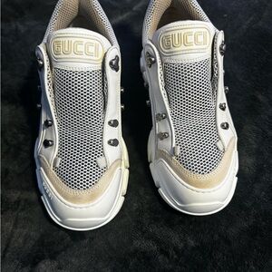 Gucci Men's White and Beige Mesh Sneakers